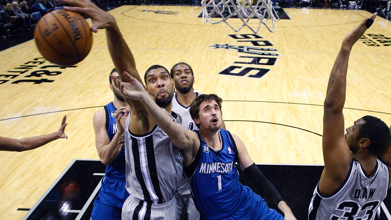 Parker leads Spurs over Timberwolves