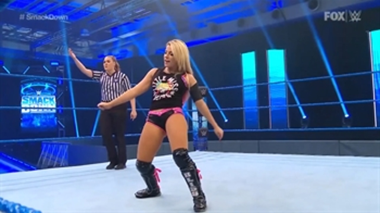 Alexa Bliss defeats Asuka while Nikki Cross watched from commentary ' WWE on FOX