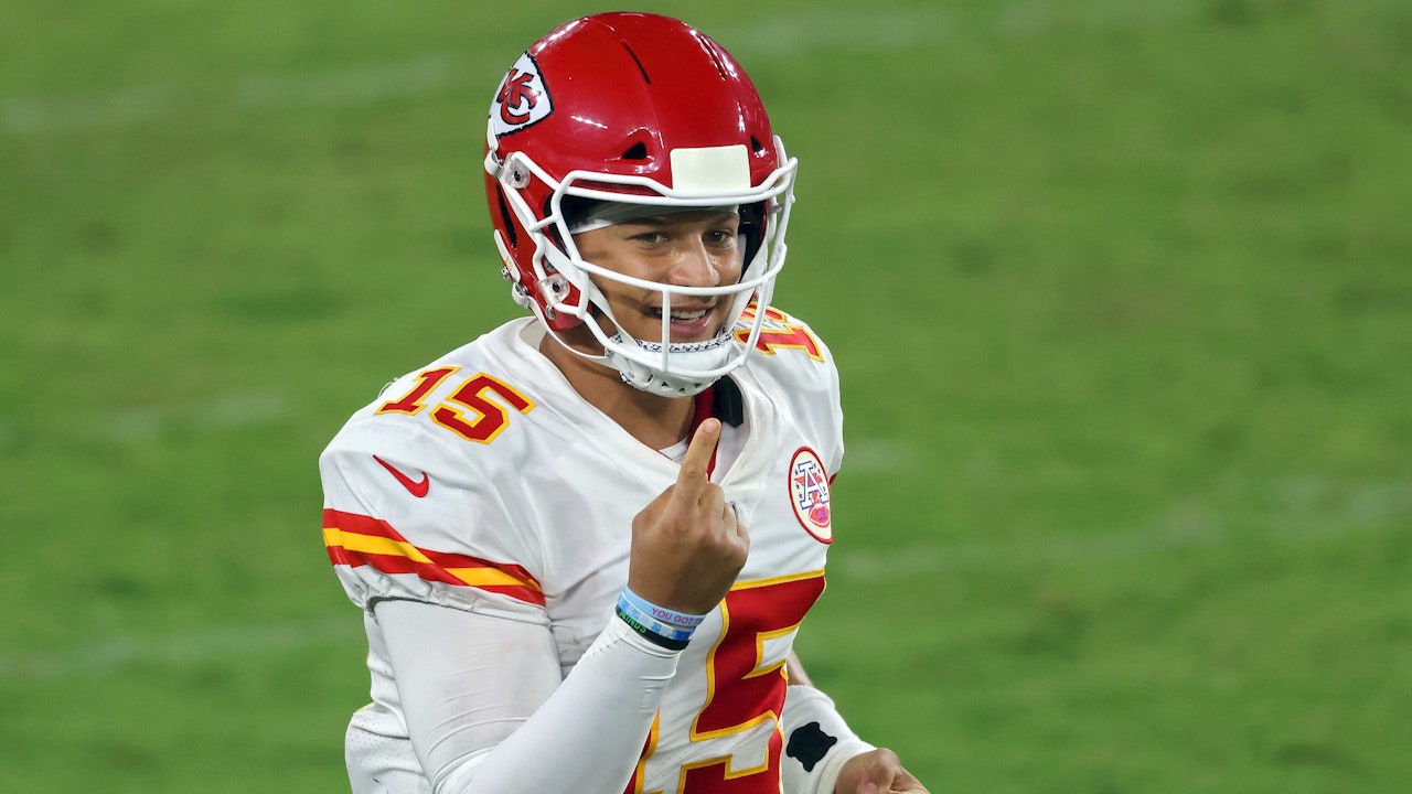 Nick Wright: Mahomes is greatest NFL Playoff QB of all time; Chiefs will beat Browns ' FIRST THINGS FIRST