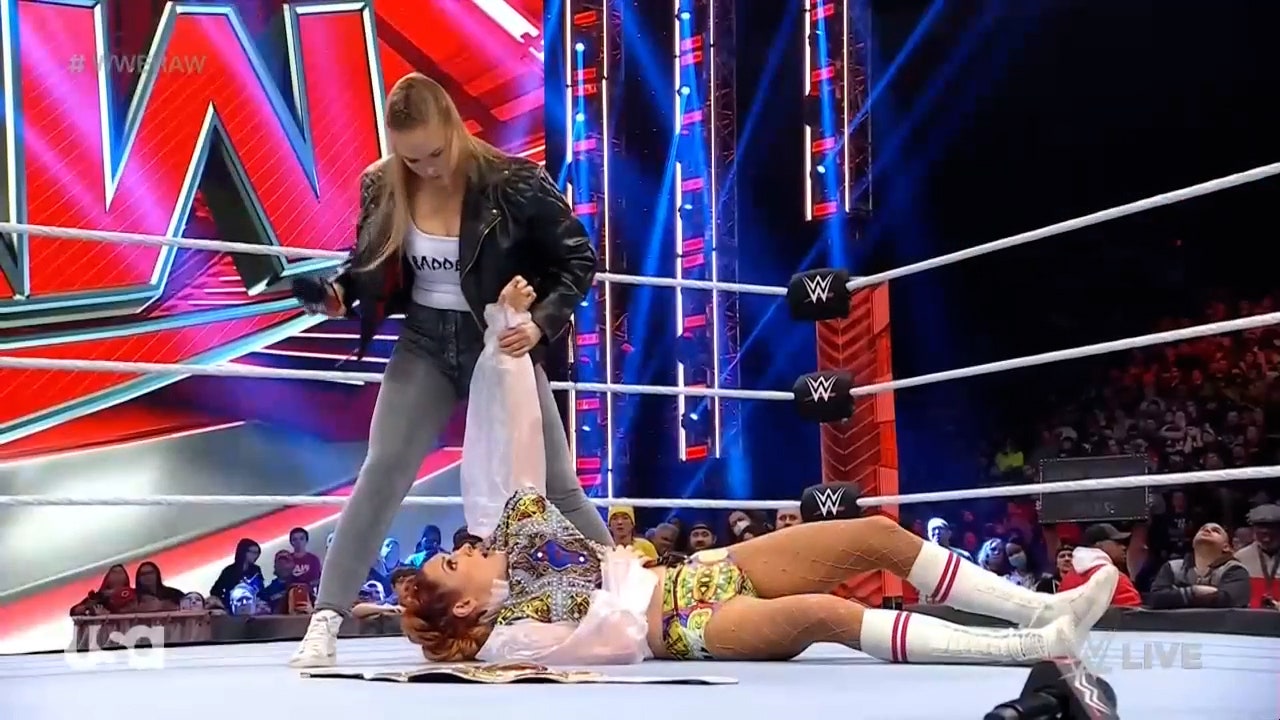 Ronda Rousey returns to Raw, Lita challenges Becky Lynch ' WWE on Fox
