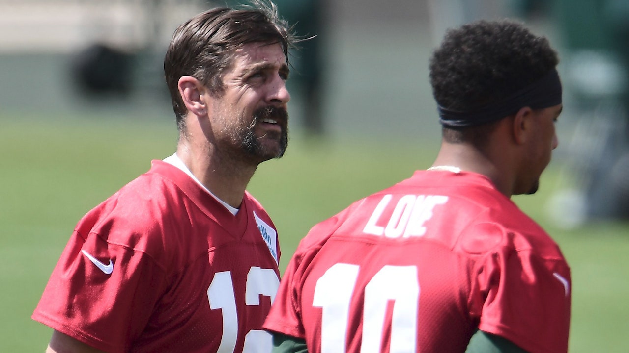 Nick Wright on Packers-Bucs Wk 6 matchup, importance of a win for Rodgers v Brady | FIRST THINGS FIRST