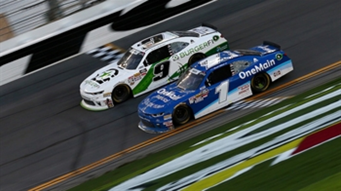 Tyler Reddick beats Elliott Sadler in closest finish in NASCAR history | 2018 NASCAR XFINITY SERIES