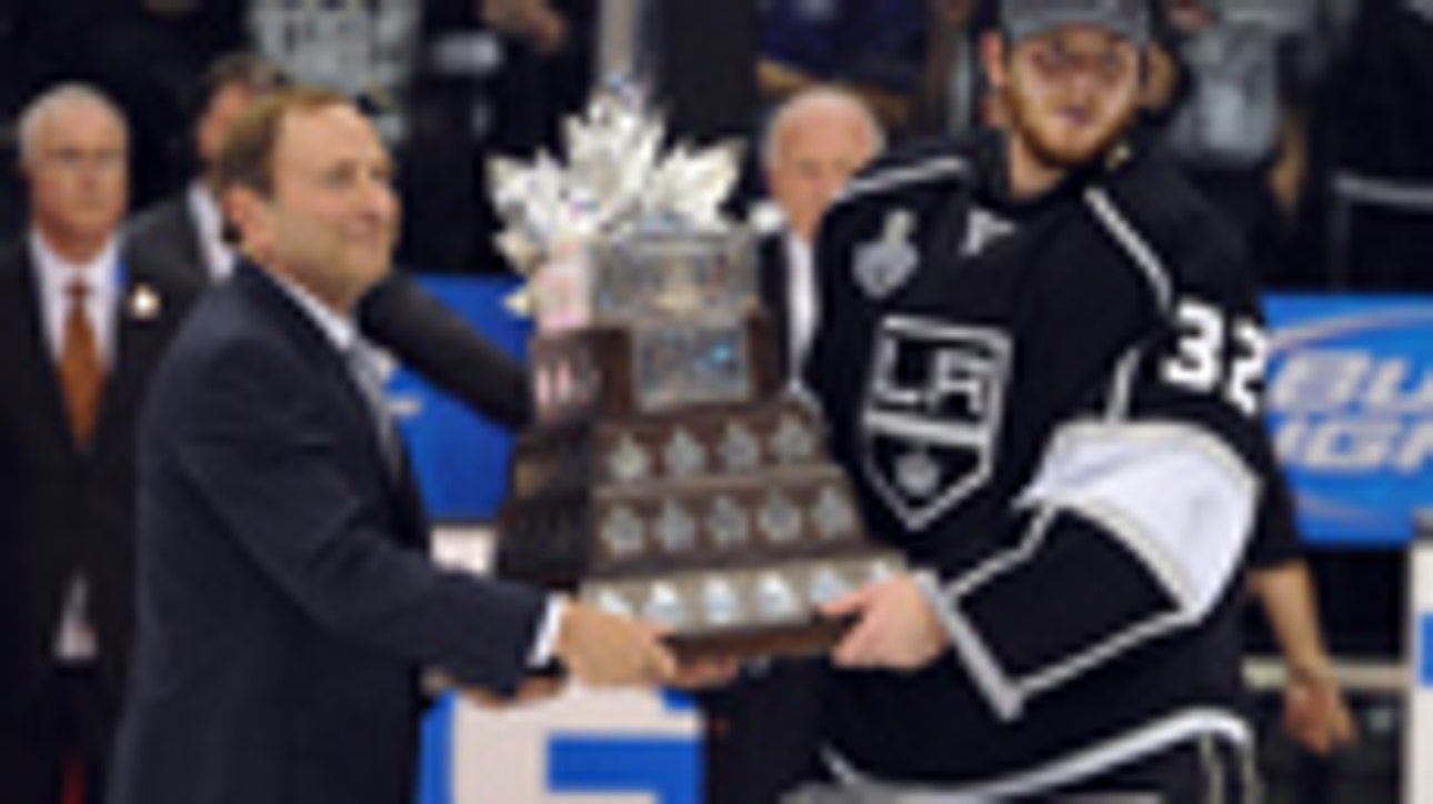 Quick leads Kings to 1st Stanley Cup