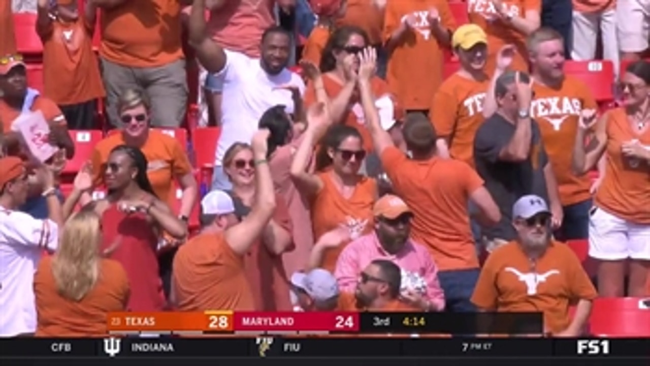 Texas takes a second-half lead against Maryland after going down by 17