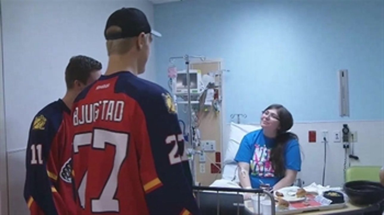 Panthers visit children's hospital