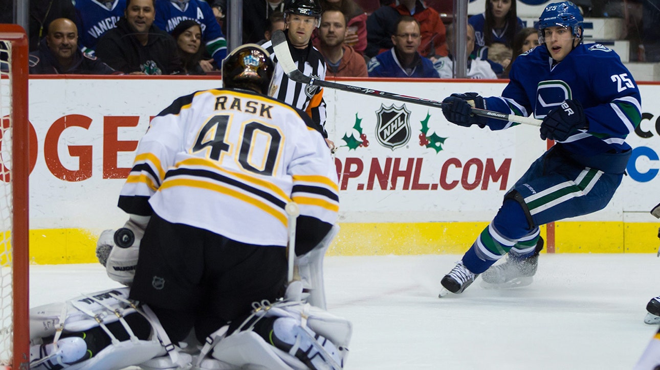 Bruins crushed by Canucks