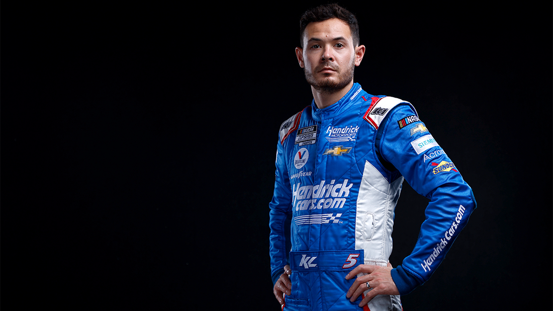 'NASCAR Race Hub' crew lists favorites to win Clash at the Coliseum including Kyle Larson & others ' NASCAR on FOX