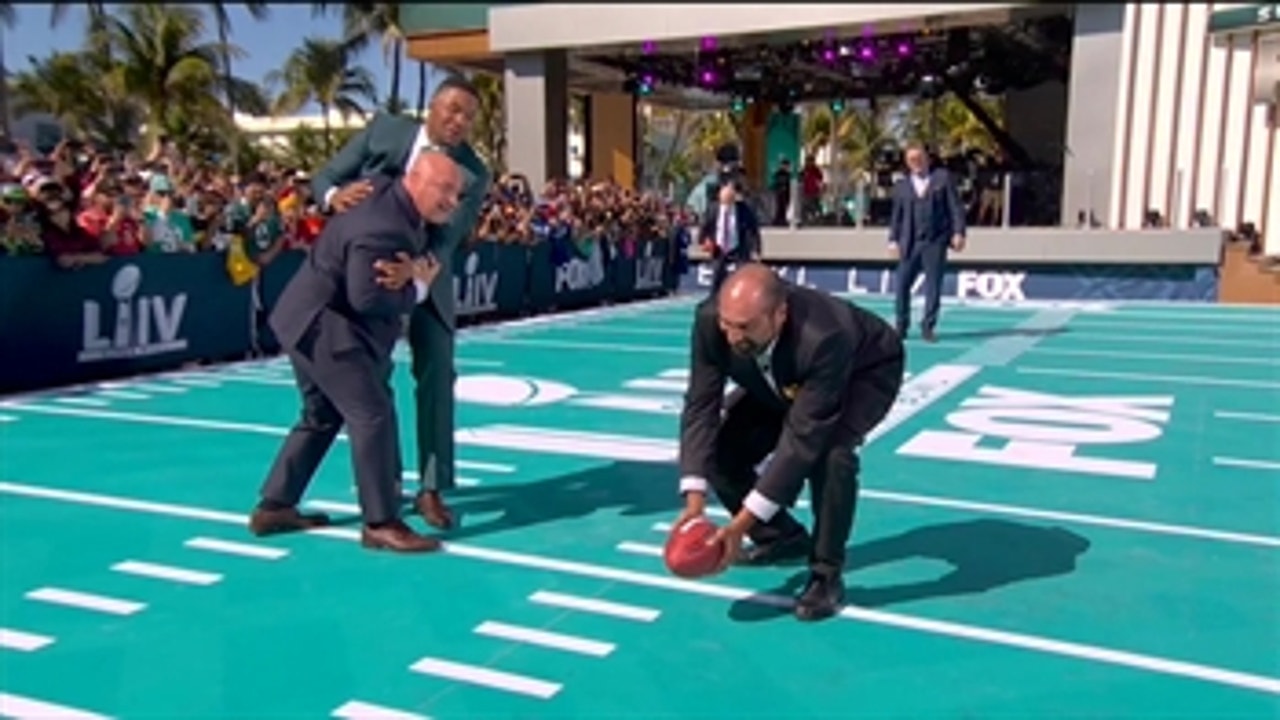 Terry Bradshaw, Franco Harris reenact The Immaculate Reception