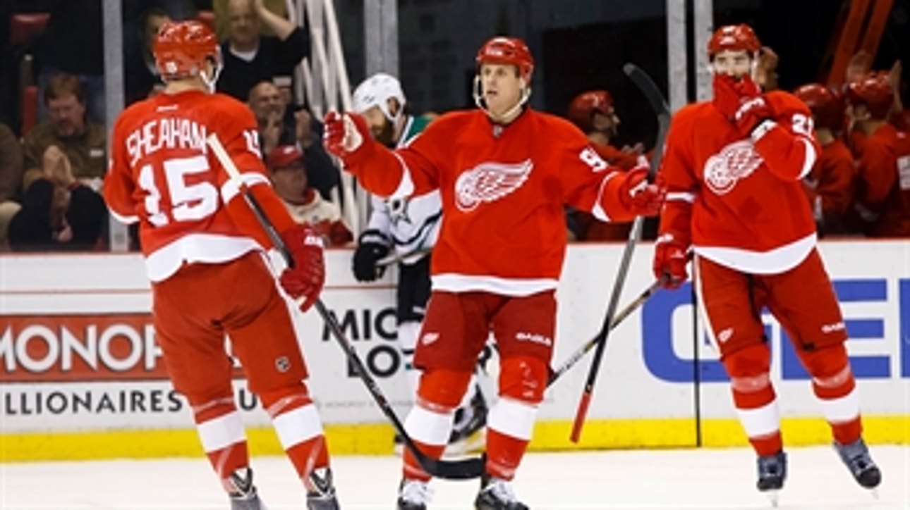 Red Wings rout Stars 5-2