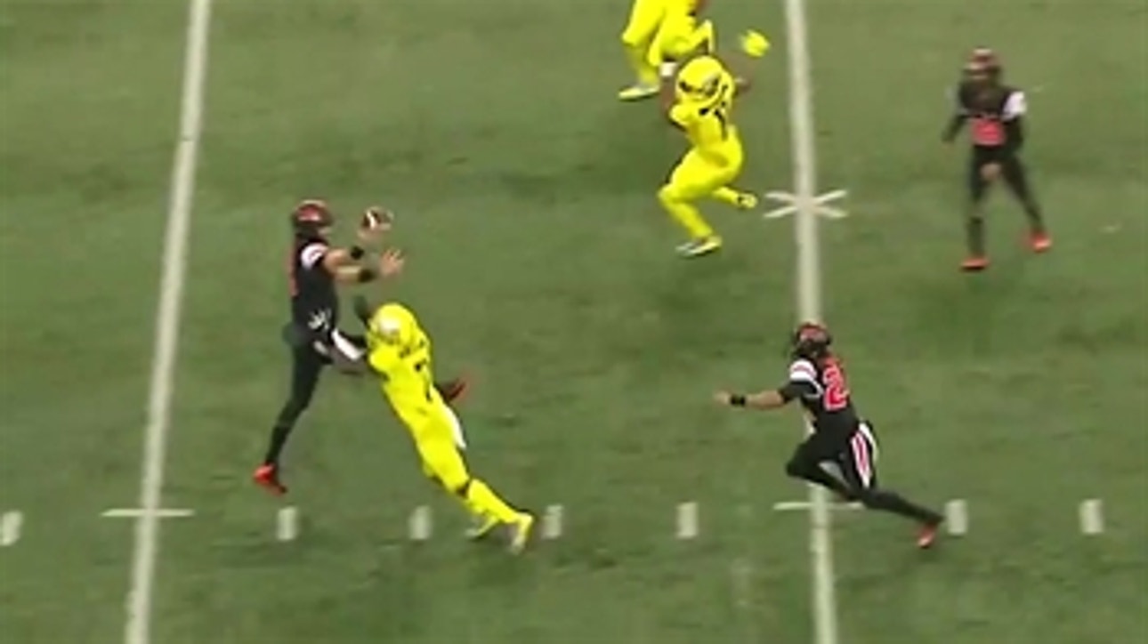 Oregon State's reverse flea-flicker goes catastrophically wrong against Oregon