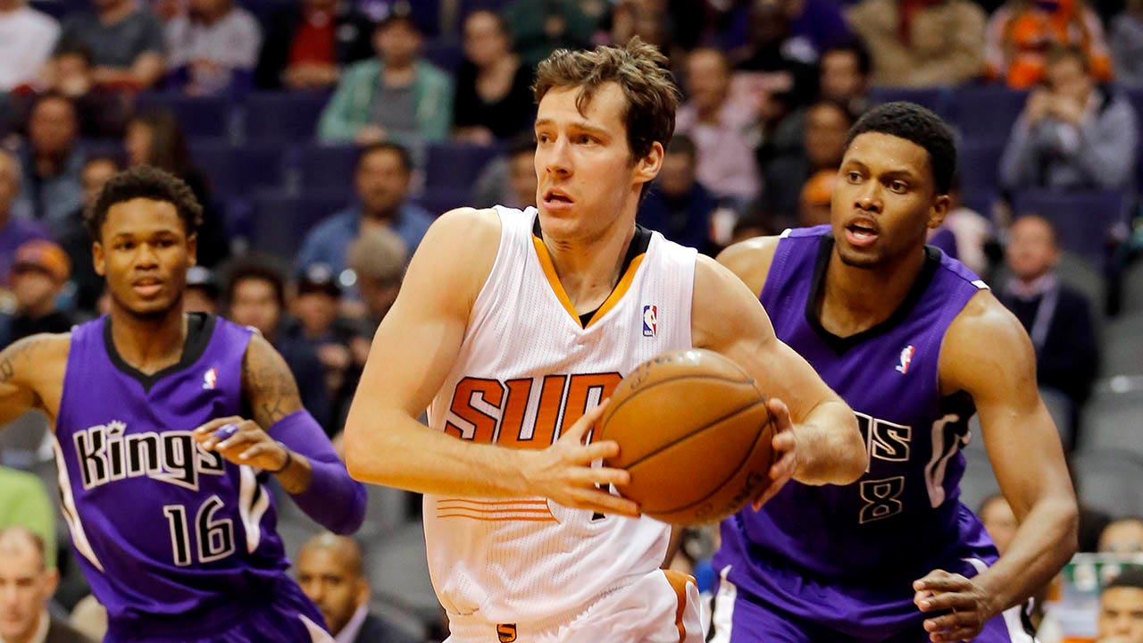 Dragic helps Suns rise above Kings