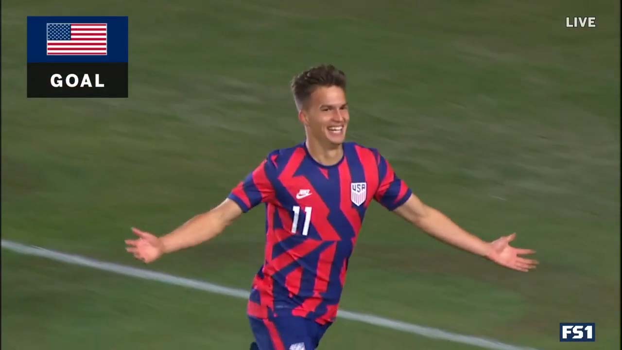 Cole Bassett scores in the 89th minute to secure the USMNT's victory over Bosnia