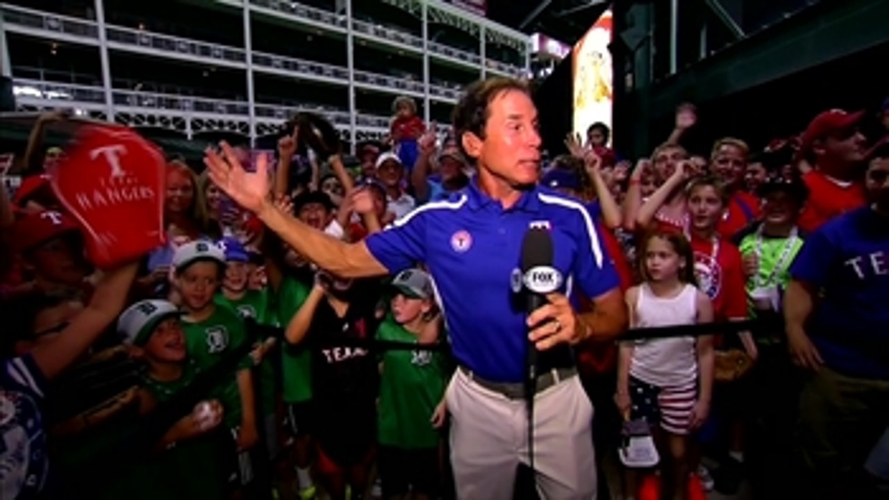 Rangers Live: Fan Express on hand for finale against Oakland