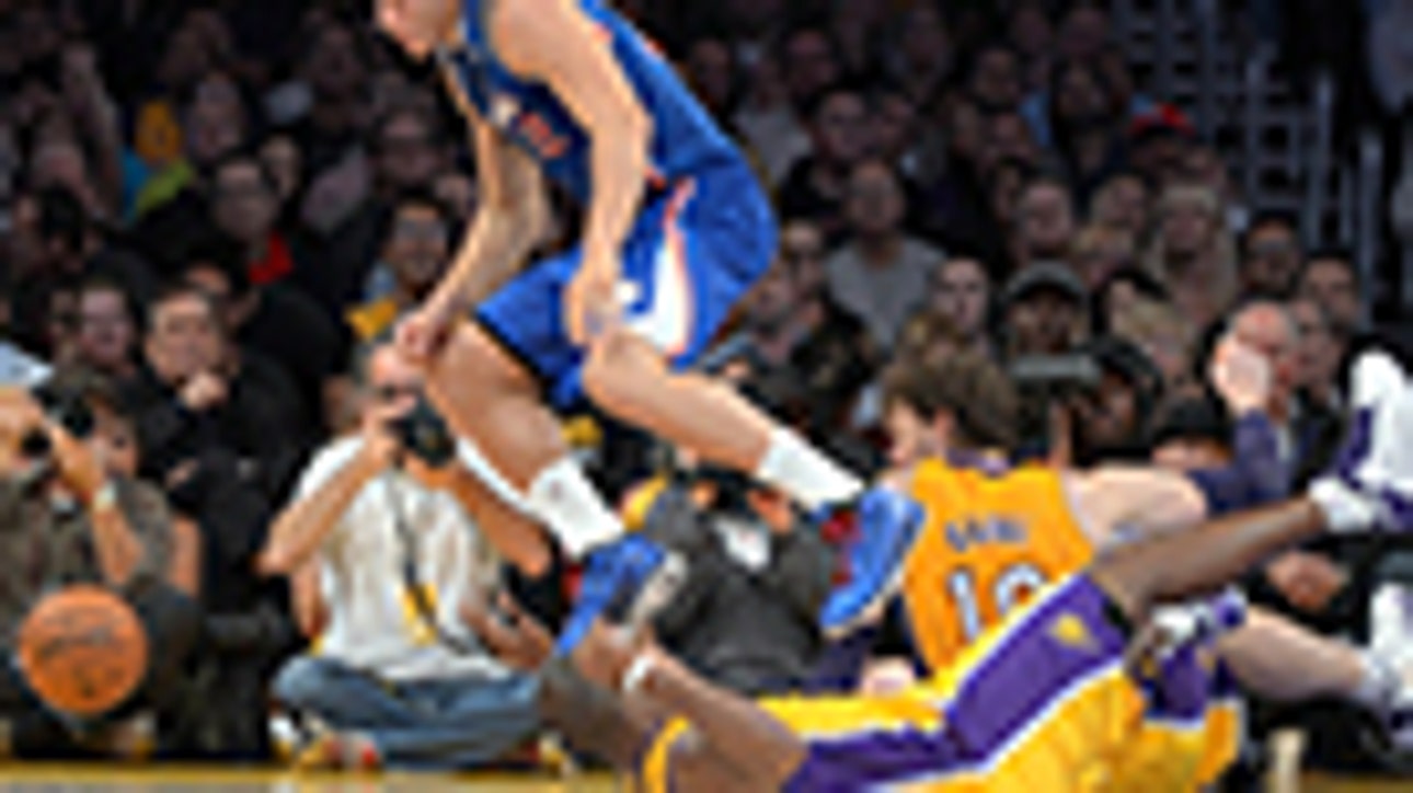 Clippers drop Lakers