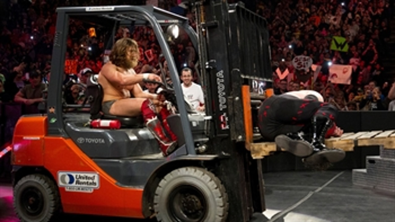 Daniel Bryan vs. Kane - WWE Title Extreme Rules Match: WWE Extreme Rules 2014 (Full Match)