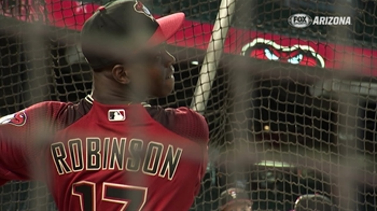 Top D-backs prospects take batting practice at Chase