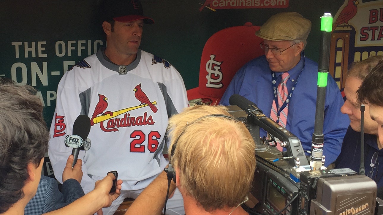 Matheny talks hockey in new Blues sweater