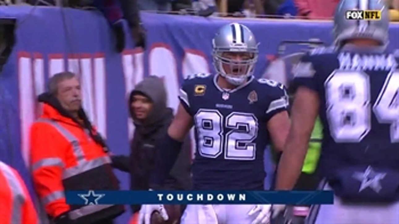 Cole Beasley's long catch and run helps set up a Jason Witten touchdown to help the Cowboys beat the Giants