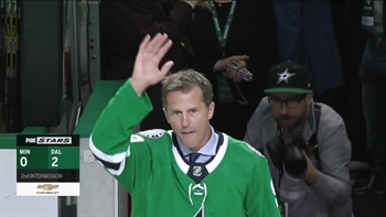 Mike Modano visits with Razor during 2nd Intermission