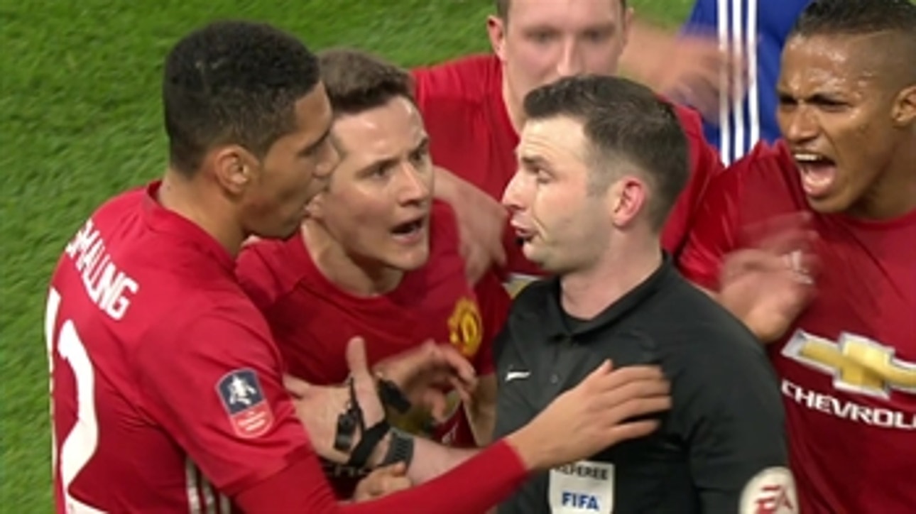 Manchester United's Herrera picks up his 2nd yellow vs Chelsea ' 2016-17 FA Cup Highlights