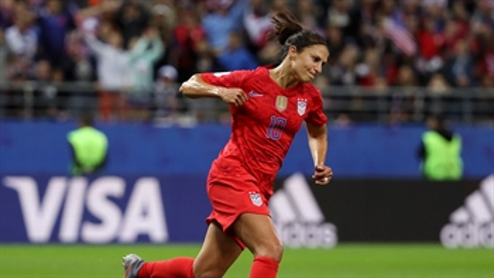 Carli Lloyd scores USWNT's 13th goal vs. Thailand in 2019