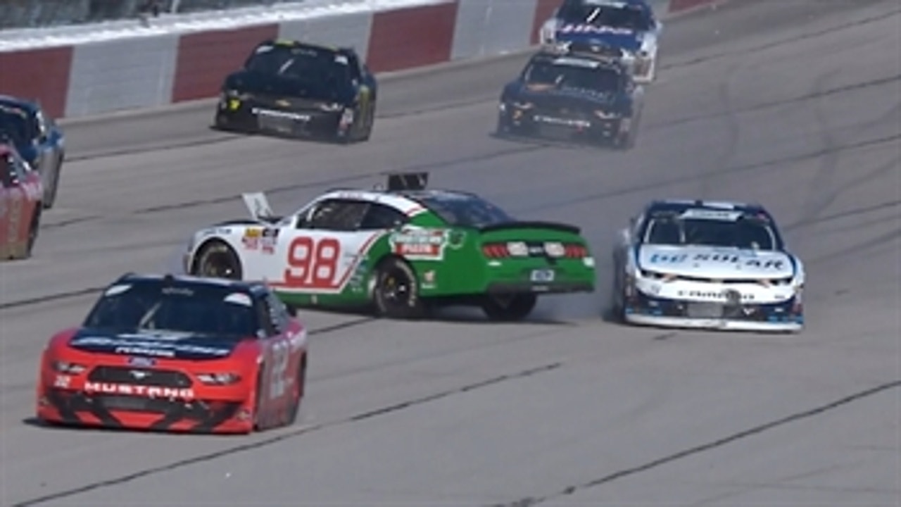 Ross Chastain turns Kevin Harvick racing for the lead at Darlington ' 2018 NASCAR XFINITY SERIES