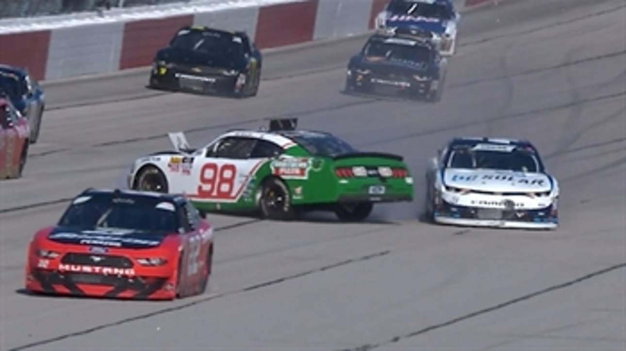 Ross Chastain turns Kevin Harvick racing for the lead at Darlington ' 2018 NASCAR XFINITY SERIES