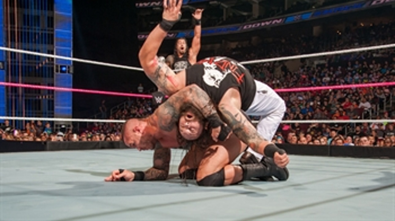 Randy Orton & Roman Reigns vs. Braun Strowman & Bray Wyatt: SmackDown, October 8, 2015 (Full Match)