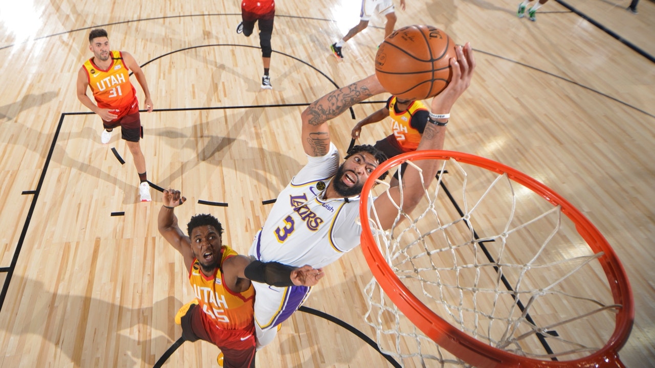 Nick Wright reacts to AD's 42-pt night as the Lakers clinch the No.1 seed in the West