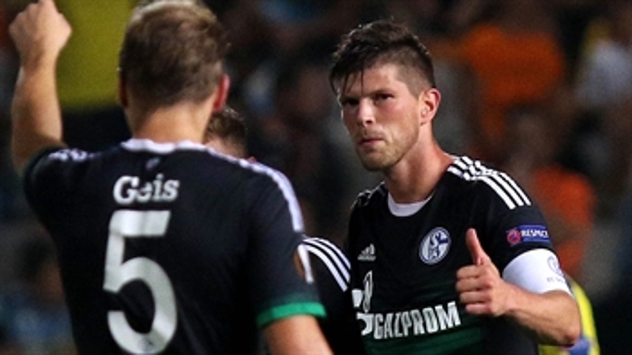Huntelaar doubles Schalke lead against APOEL - 2015-16 UEFA Europa League Highlights