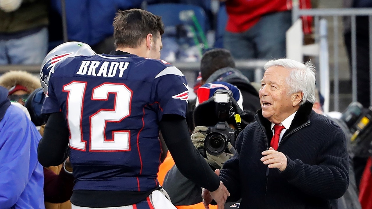 Shannon Sharpe isn't surprised Robert Kraft is vocal about wanting Tom Brady back with the Patriots