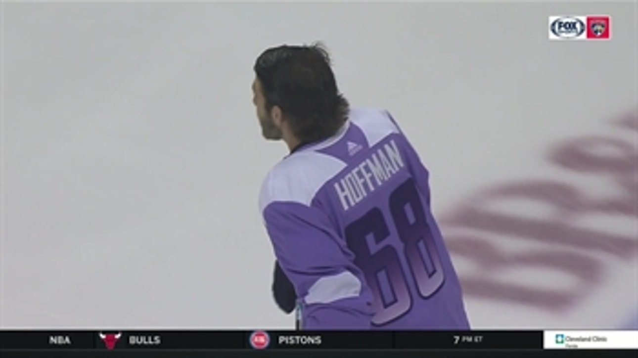 Mike Hoffman dons the lavender for Hockey Fights Cancer