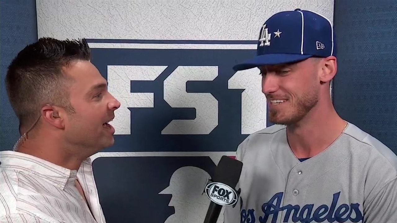 Nick Swisher speaks with Christian Yelich, Whit Merrifield, Willson Contreras, Joey Gallo and Cody Bellinger