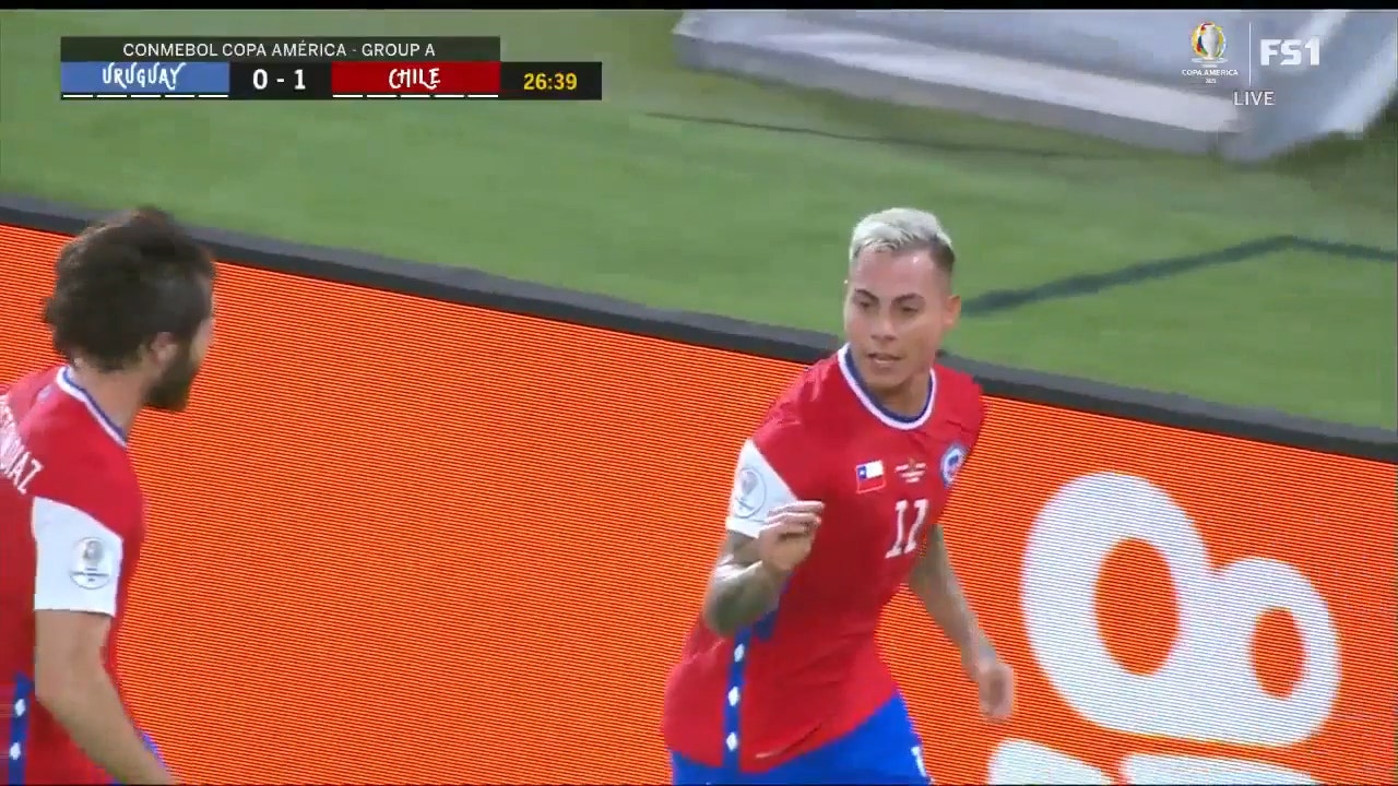 Eduardo Vargas delivers from tough angle to give Chile 1-0 lead over Uruguay