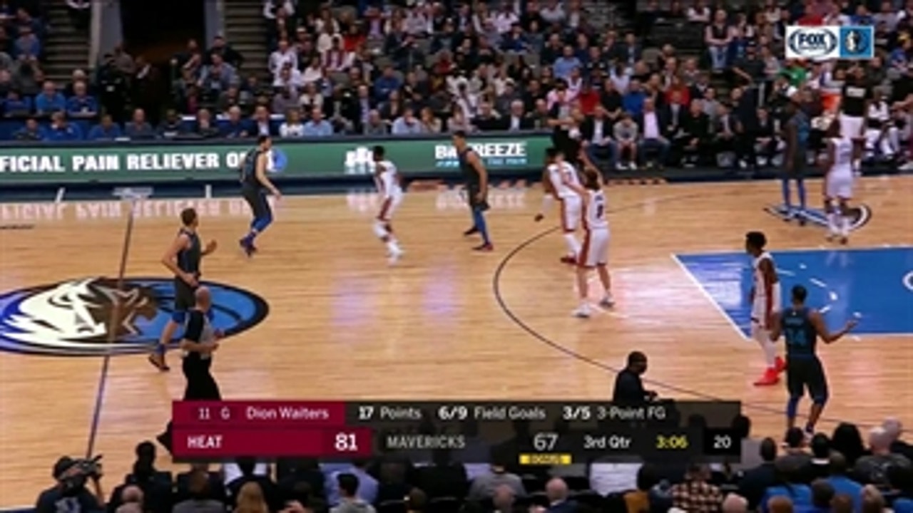HIGHLIGHTS: Dirk Nowitzki hits a Three-Pointer in the 3rd