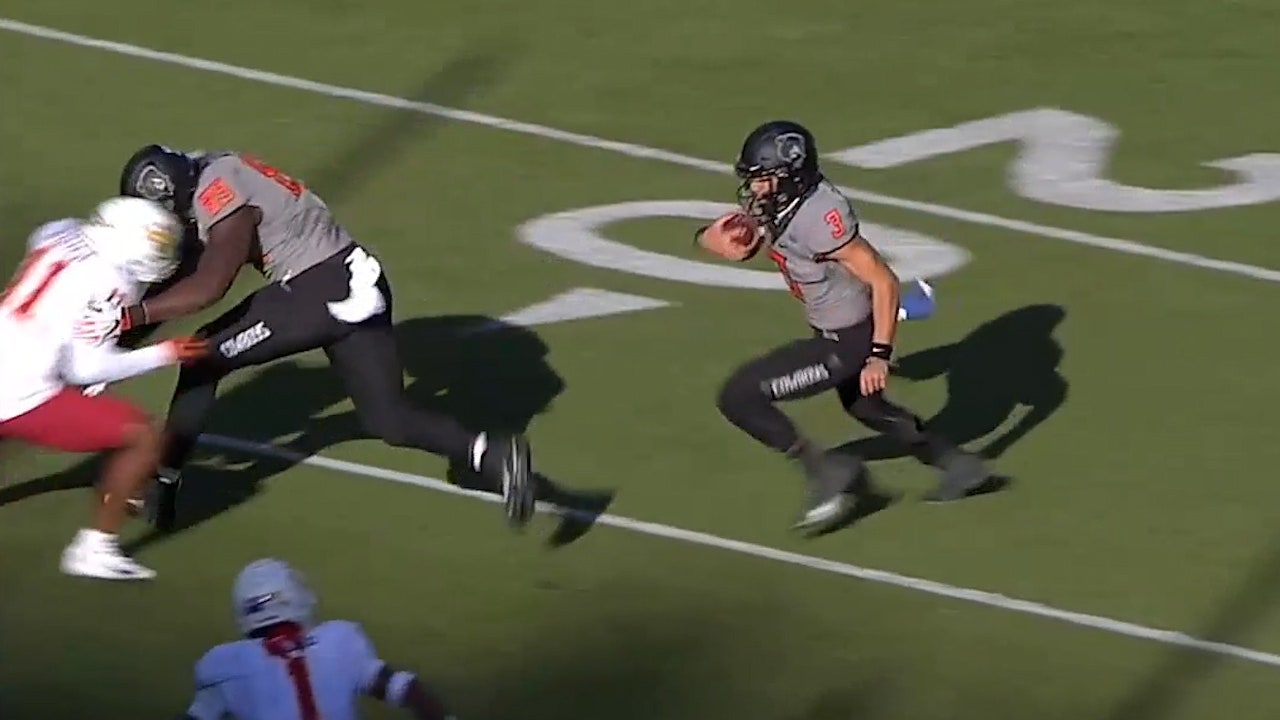 Oklahoma State's Spencer Sanders rushes for a 14-yard TD, Cowboys take 21-14 lead vs. Iowa St.