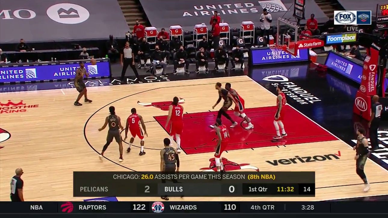 HIGHLIGHTS: Lonzo Ball Sinks the 3 Looking for the 4-Point Play