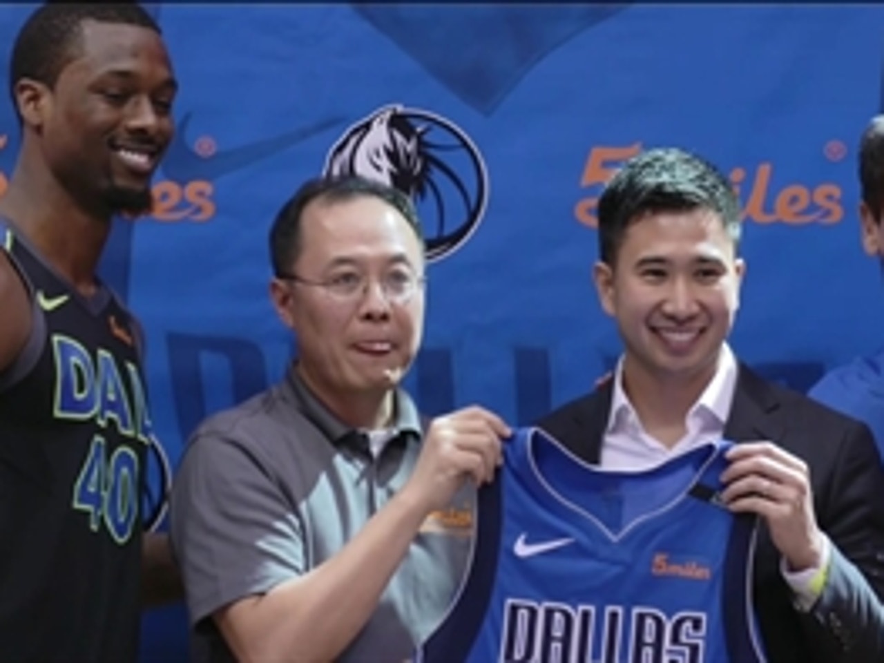 Dallas Mavericks unveil jersey sponsorship deal with 5 Miles