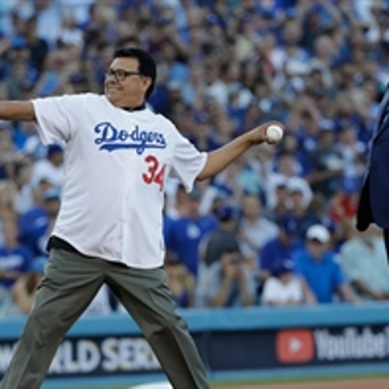 2022 MLB All-Star Game: Fernando Valenzuela throws out first pitch