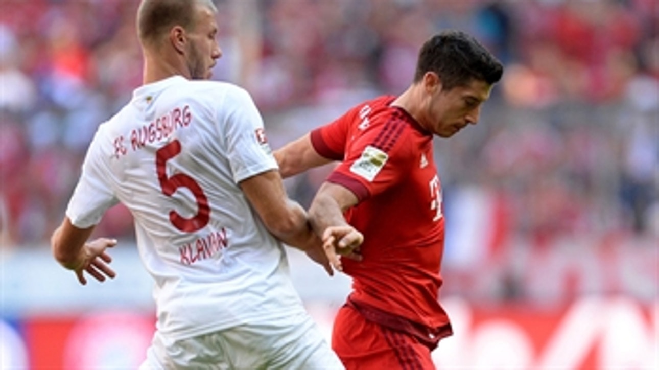 Lewandowski levels for Bayern Munich versus Augsburg - 2015-16 Bundesliga Highlights