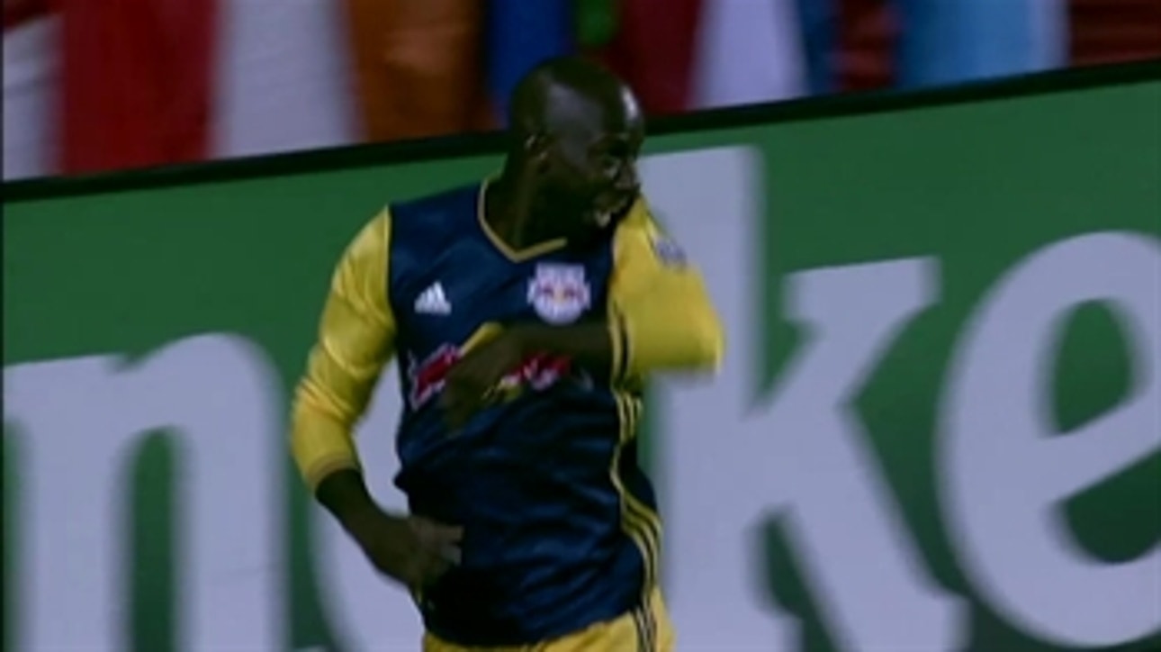 Wright-Phillips goal gives Red Bulls early lead vs. Chicago | 2017 MLS Playoff Highlights