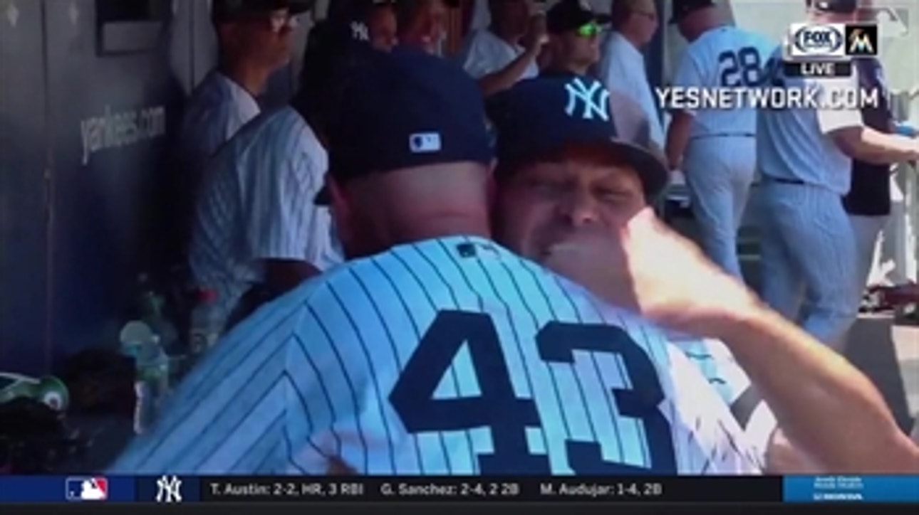 Marlins analyst Jeff Nelson plays in Yankees' Old-Timers' Day game