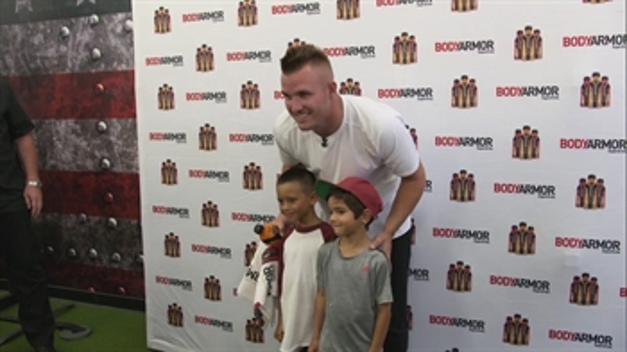 Angels Weekly: Mike Trout chats with kids at Body Armor event