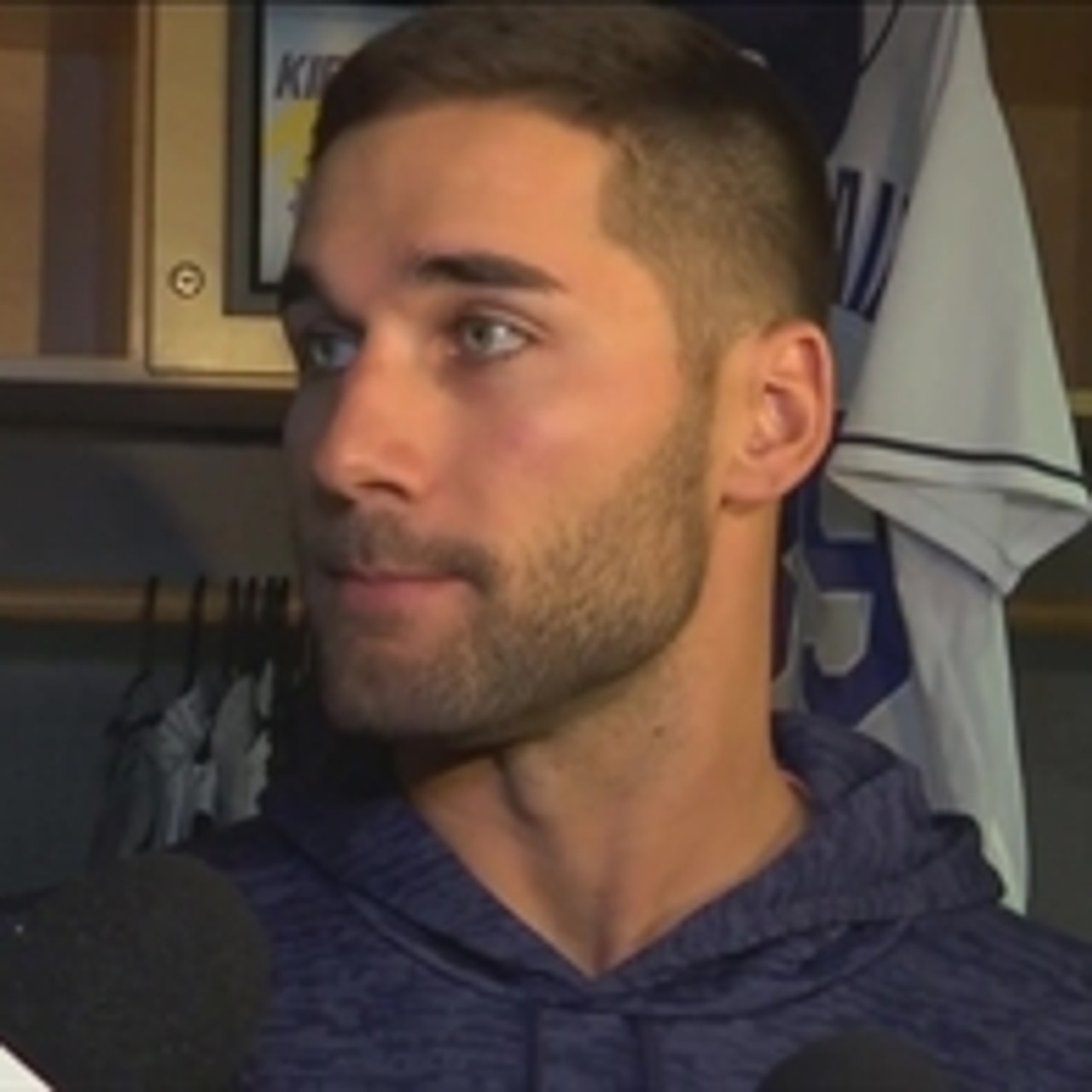 Kiermaier injures thumb for Rays