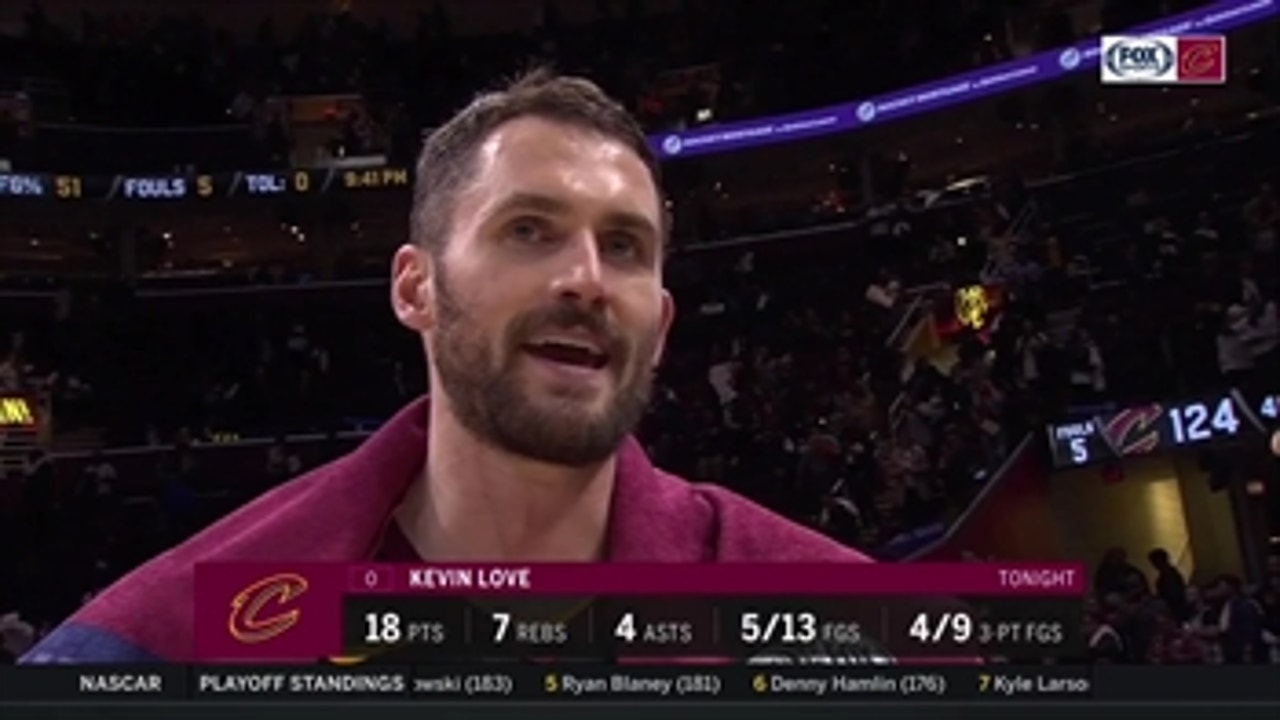 Kevin Love scores 18 in return, plays with new Cavs teammates for first time