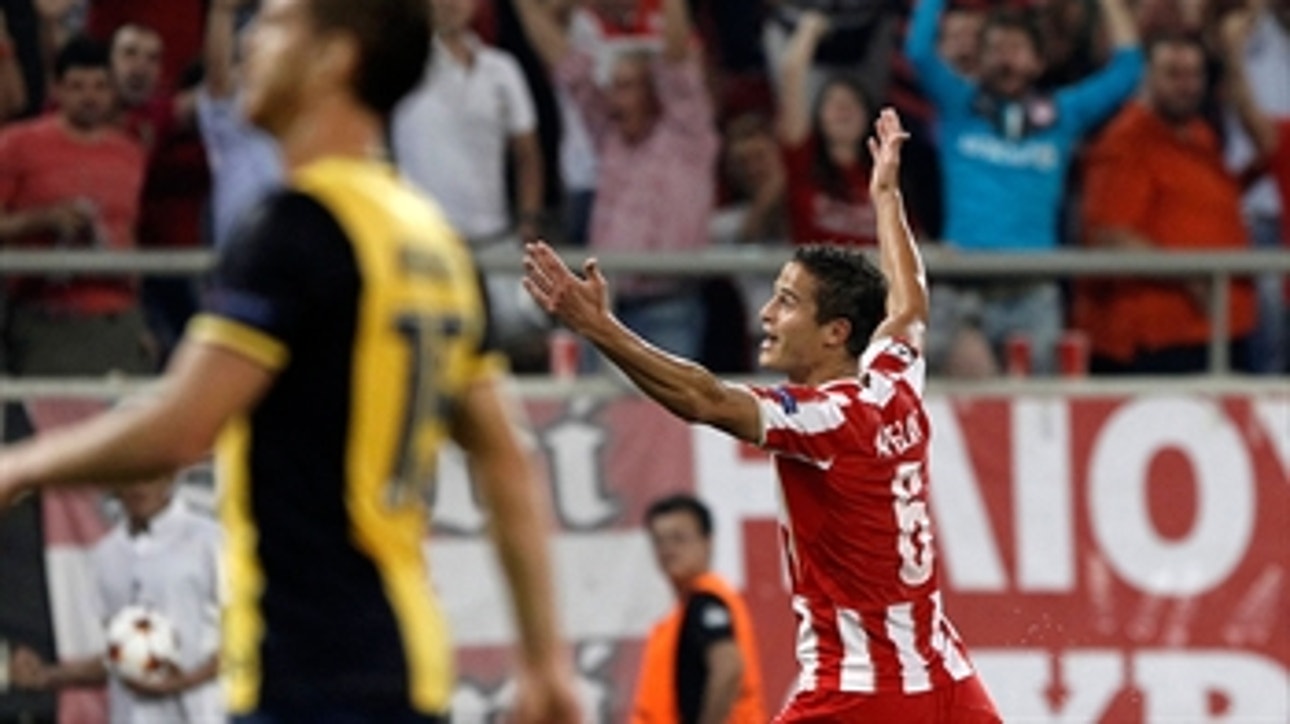 Afellay extends Olympiakos' advantage