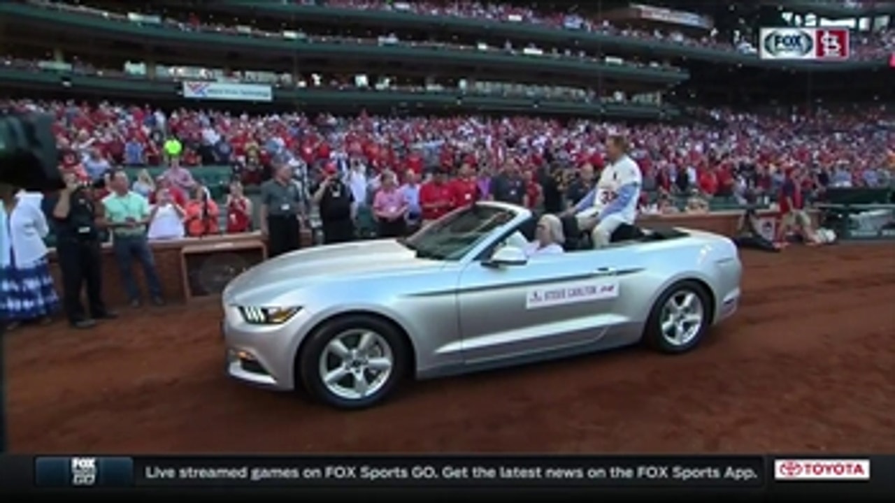 Steve Carlton is introduced at '67 Cards ceremony