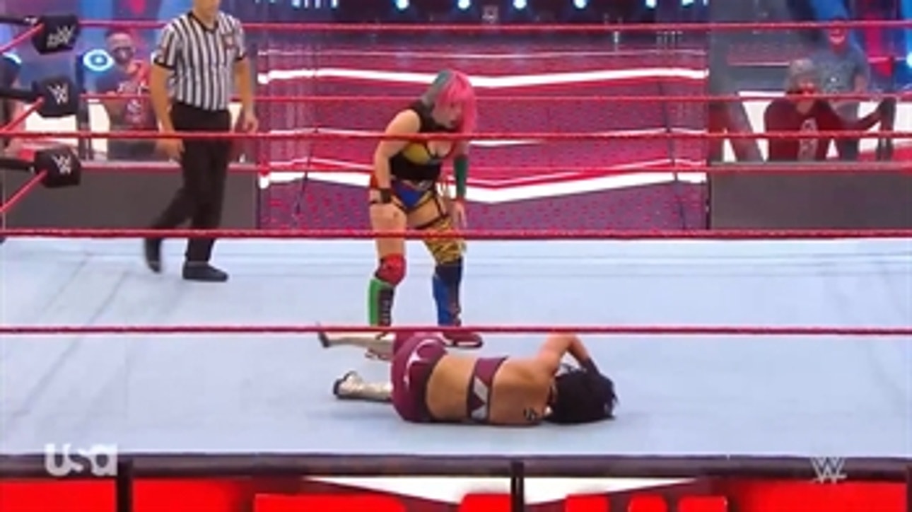 Asuka takes on Bayley in Champion vs. Champion match | WWE ON FOX