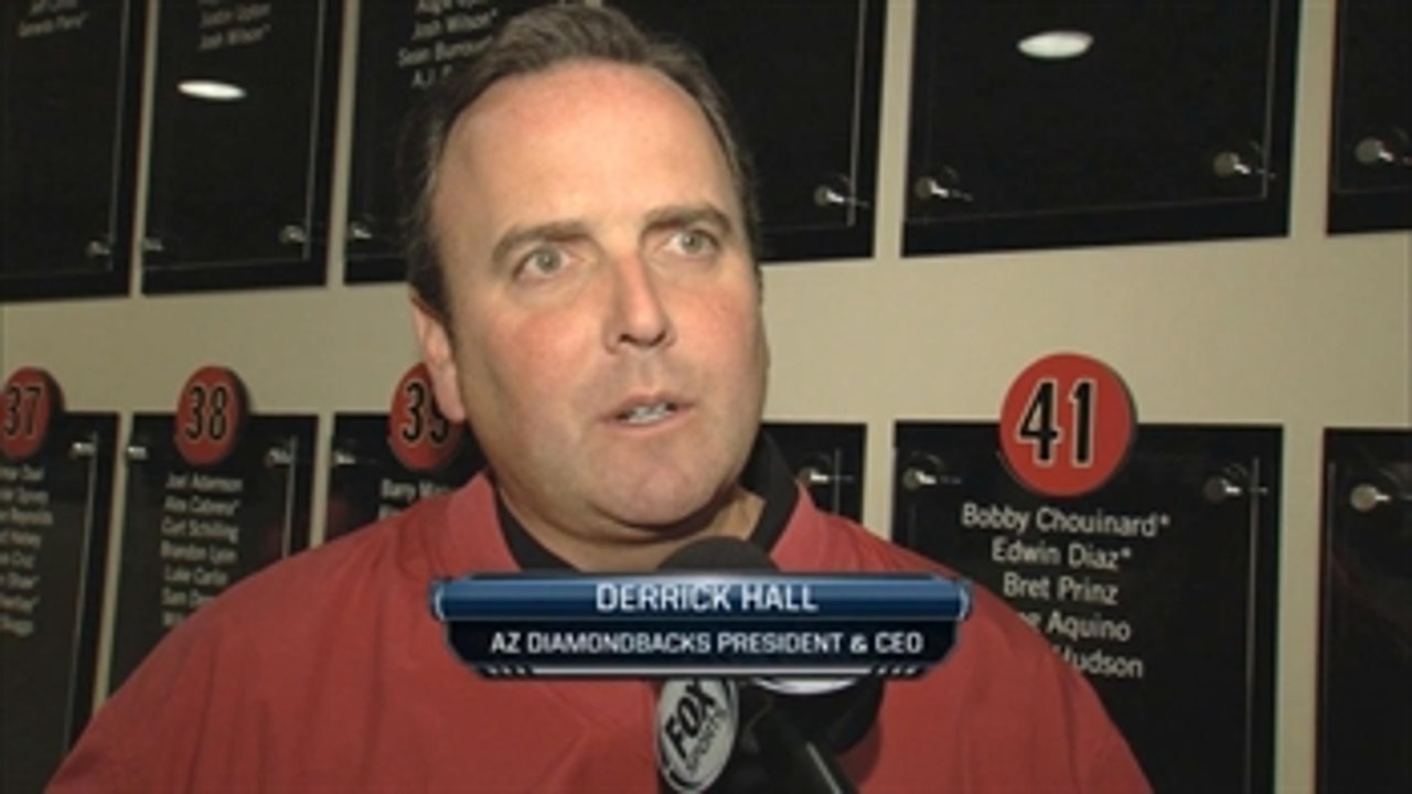 Derrick Hall 1-on-1