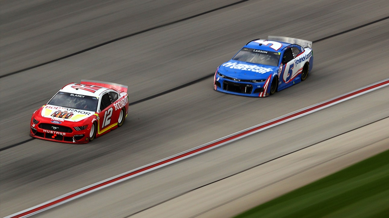FINAL LAPS: Ryan Blaney overtakes Kyle Larson for the victory in Atlanta